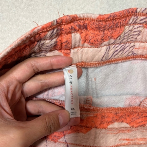 Anthropologie Dailey Practice Camilla knit jogger sweatpants cranebird print. XS - Picture 4 of 13